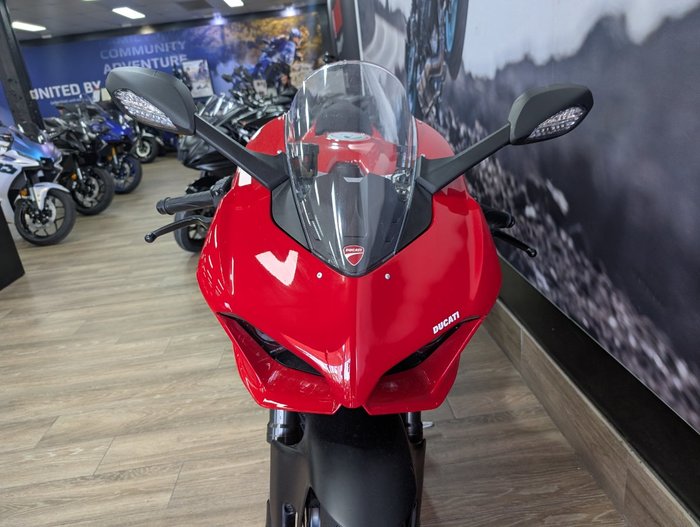 2024 DUCATI PANIGALE V2 RED