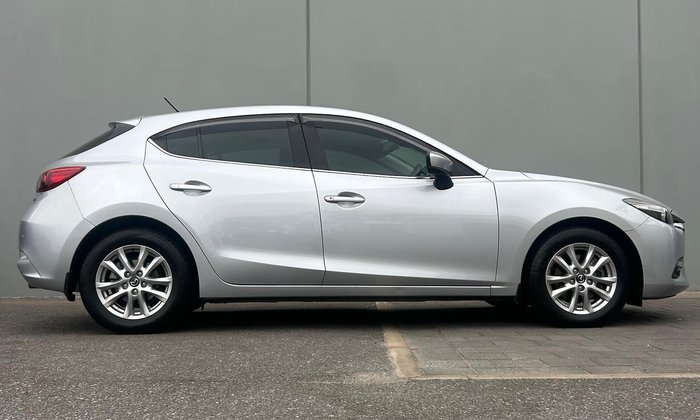 2017 Mazda 3 Maxx