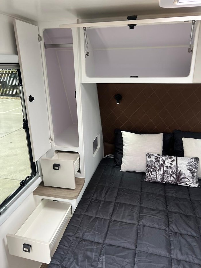 2026 Design RV F211omd Forerunner 21.10'