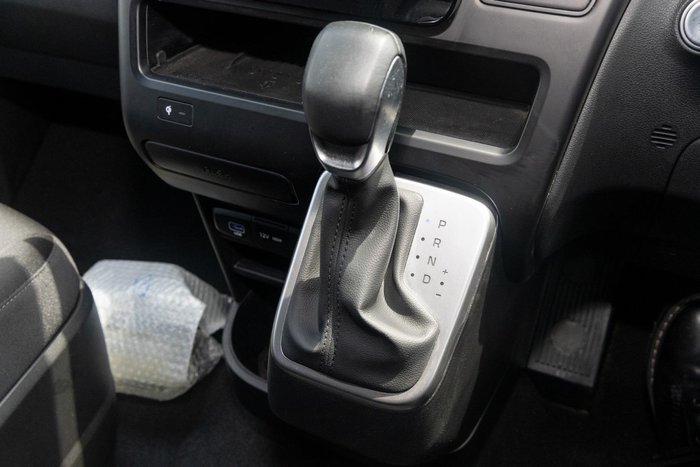 2024 Hyundai STARIA LOAD Premium