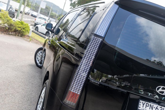 2024 Hyundai STARIA LOAD Premium