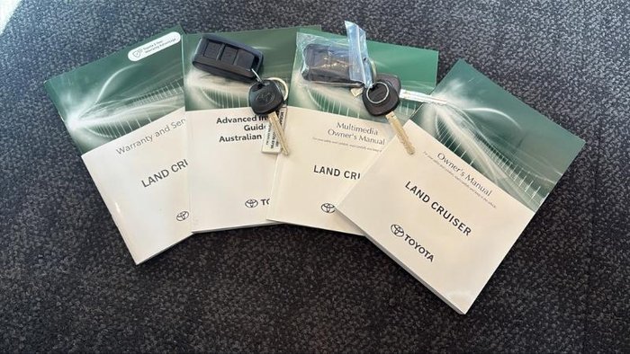 2025 Toyota Landcruiser GXL