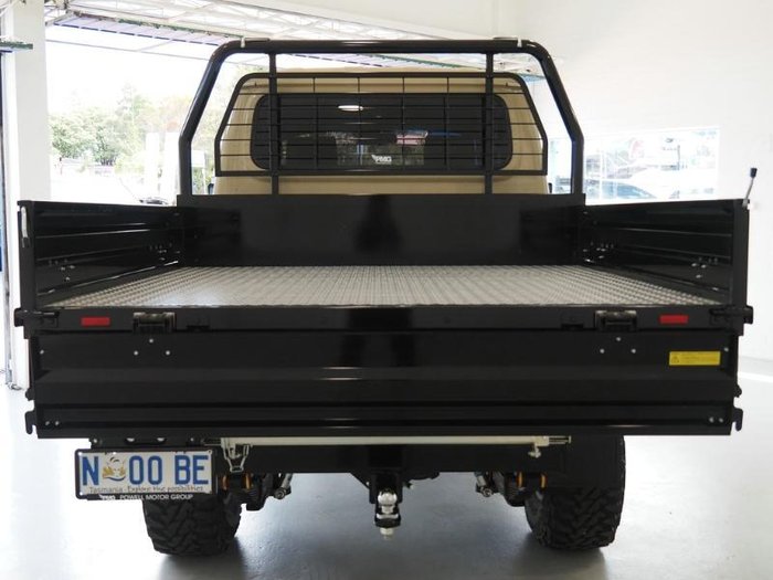 2025 Toyota Landcruiser GXL