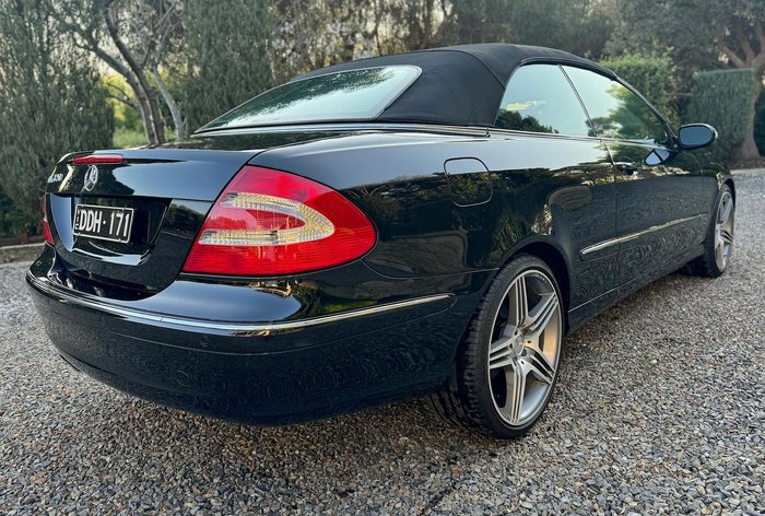 2004 Mercedes-Benz CLK-Class CLK320 Elegance A209 Obsidian Black