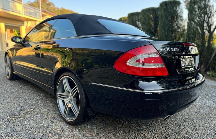 2004 Mercedes-Benz CLK-Class CLK320 Elegance A209 Obsidian Black