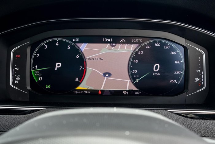 2022 Volkswagen Passat 206TSI R-Line
