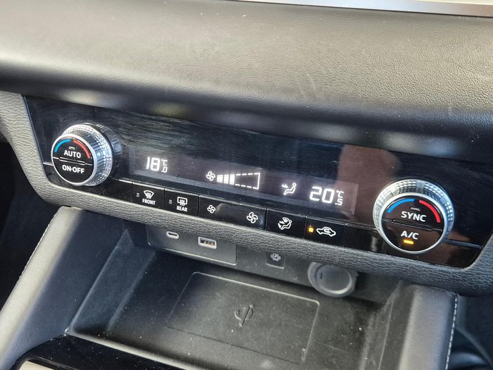 2023 Mitsubishi Outlander LS