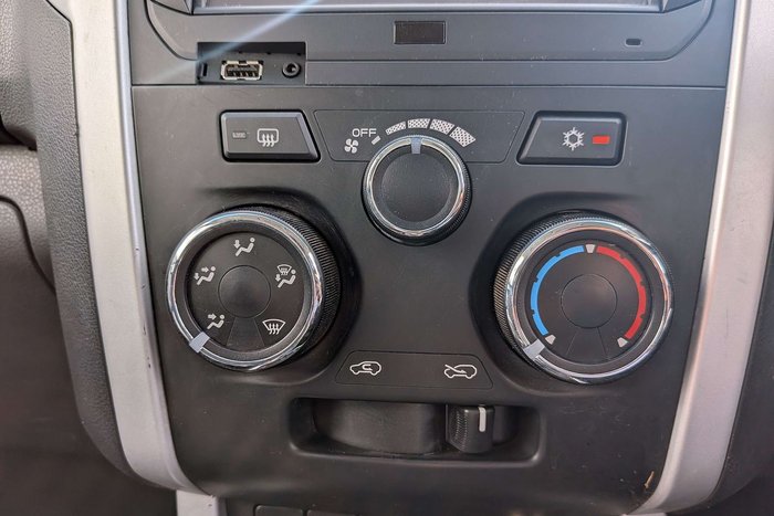 2018 Isuzu D-MAX LS-M