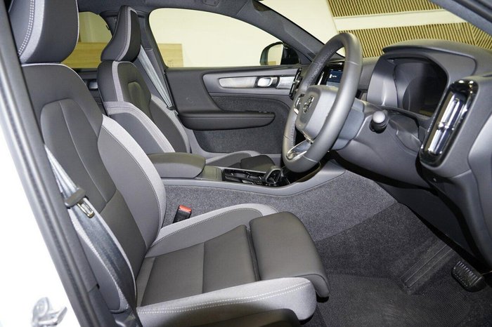 2023 Volvo C40 Recharge Twin MY24 AWD Crystal White