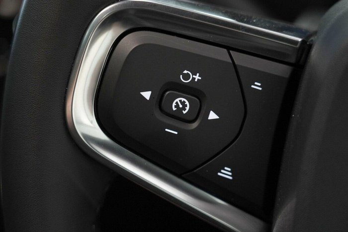 2023 Volvo C40 Recharge Twin MY24 AWD Crystal White