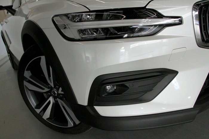 2024 Volvo V60 Cross Country Ultimate B5 Bright MY24 AWD Crystal White