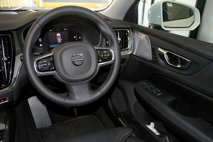 2024 Volvo V60 Cross Country Ultimate B5 Bright MY24 AWD Crystal White