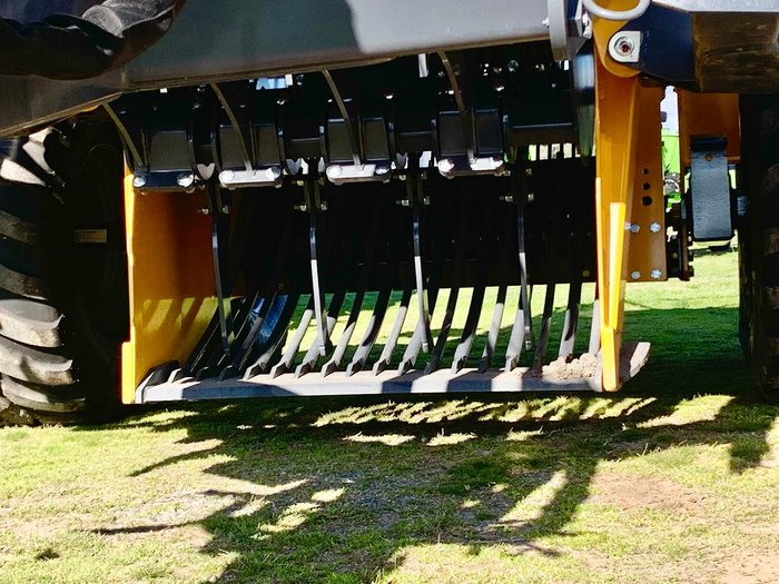 Elho Scorpio 550 Rock Picker