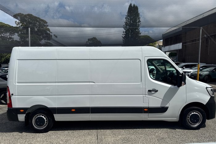 2024 Renault Master Pro LWB FWD (110kW) L3H2