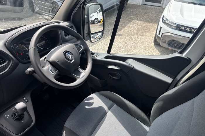 2024 Renault Master Pro LWB FWD (110kW) L3H2