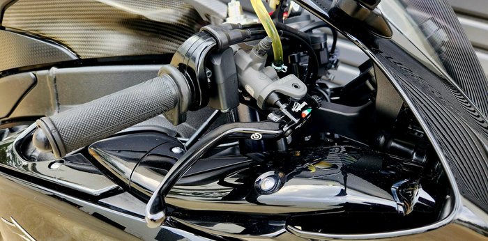 2010 Yamaha YZF-R1 R1 Black