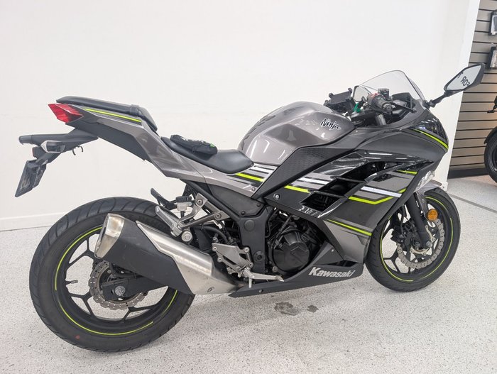 2016 Kawasaki NINJA 300 grey