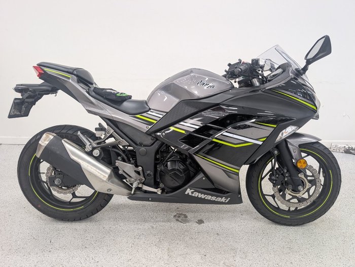 2016 Kawasaki NINJA 300 grey