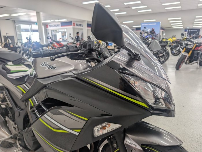 2016 Kawasaki NINJA 300 grey