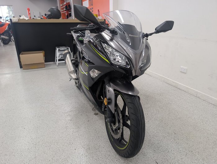 2016 Kawasaki NINJA 300 grey