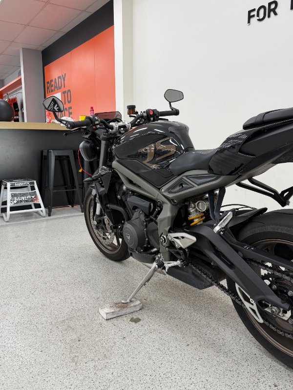2023 Triumph STREET TRIPLE RS CHROME