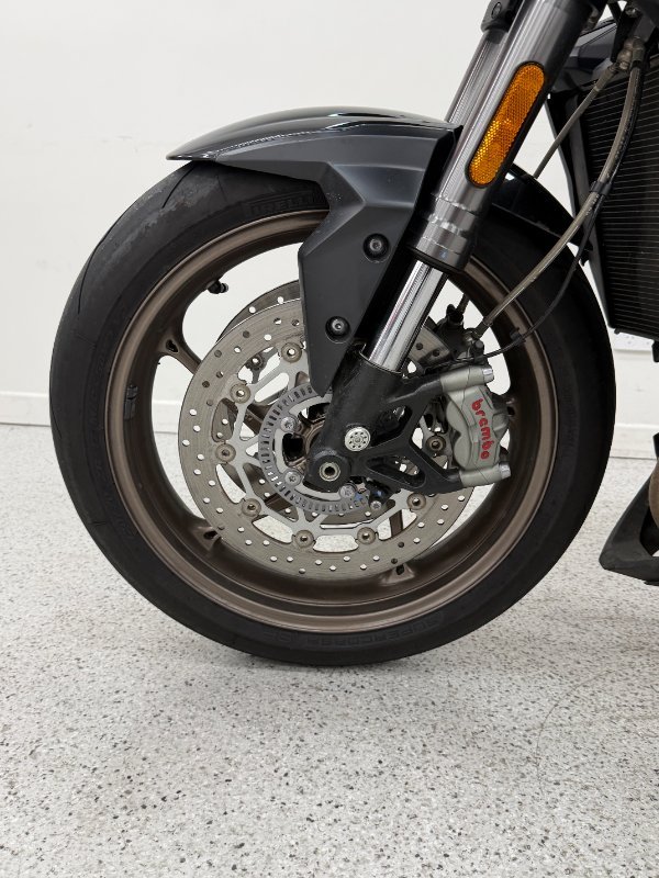 2023 Triumph STREET TRIPLE RS CHROME