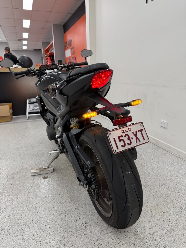 2023 Triumph STREET TRIPLE RS CHROME