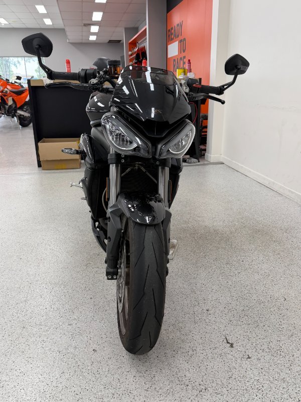 2023 Triumph STREET TRIPLE RS CHROME