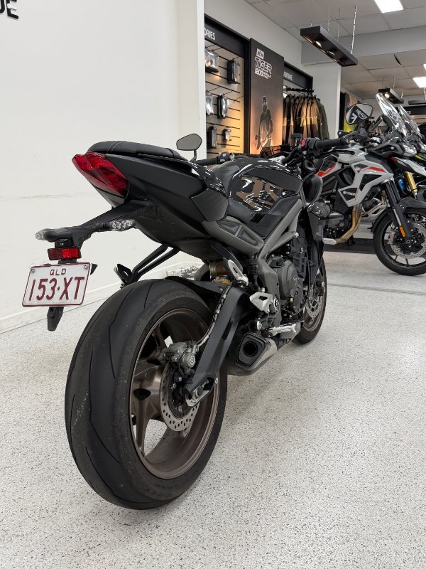 2023 Triumph STREET TRIPLE RS CHROME