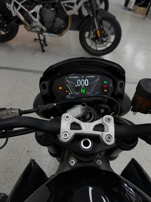 2023 Triumph STREET TRIPLE RS CHROME