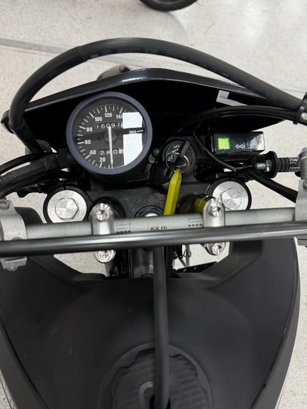 Suzuki 2016 SUZUKI 650CC DR650SEL6 grey