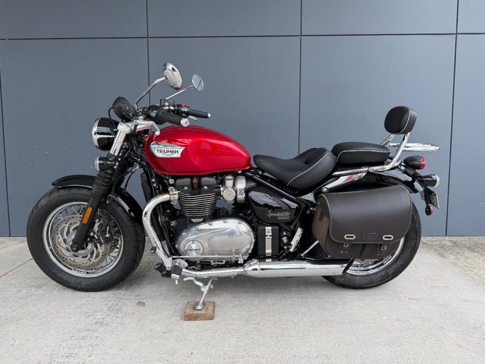 2021 Triumph BONNEVILLE SPEEDMASTER RED