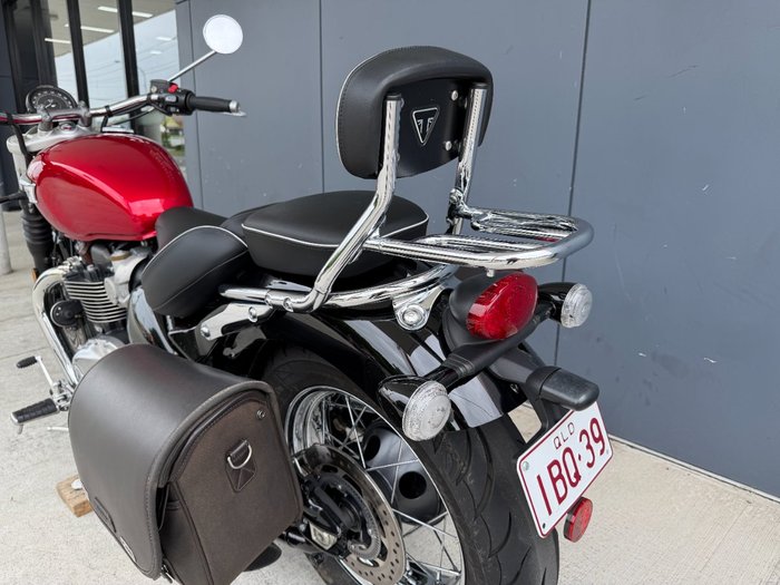 2021 Triumph BONNEVILLE SPEEDMASTER RED