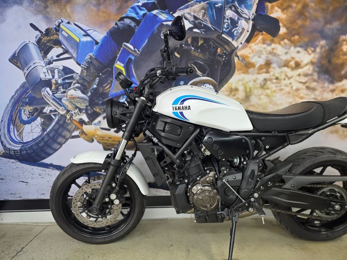 2022 Yamaha XSR700 WHITE