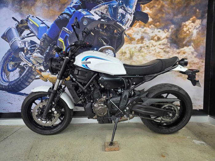 2022 Yamaha XSR700 WHITE