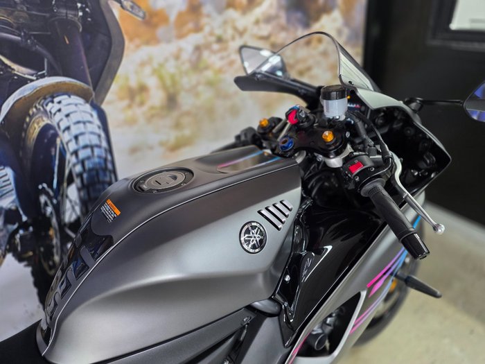 2024 Yamaha YZF-R7LA Grey