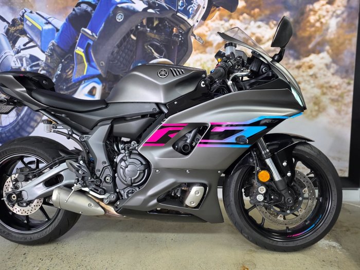 2024 Yamaha YZF-R7LA Grey