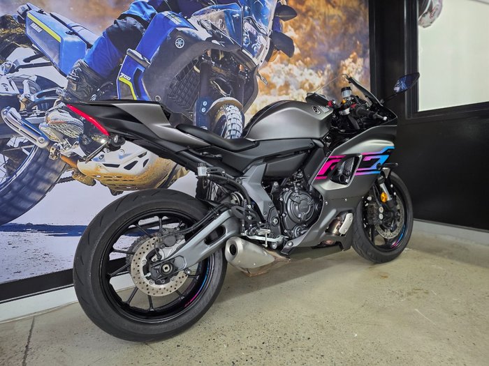 2024 Yamaha YZF-R7LA Grey