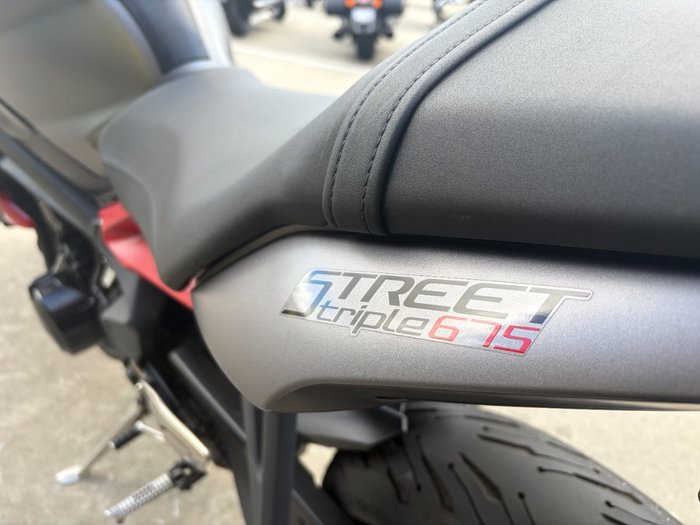 2016 Triumph STREET TRIPLE R Grey