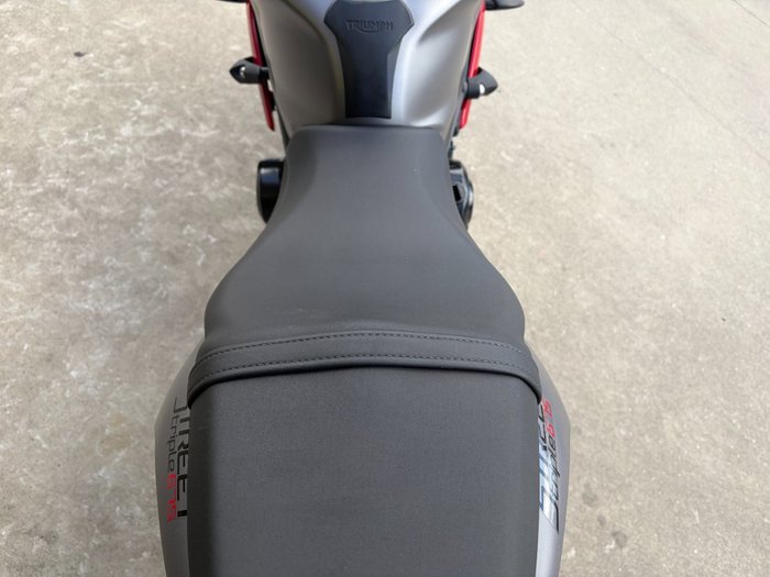 2016 Triumph STREET TRIPLE R Grey