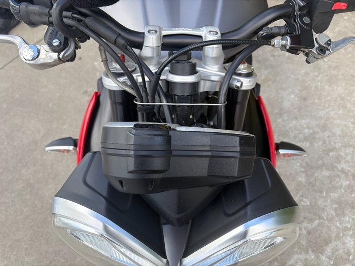 2016 Triumph STREET TRIPLE R Grey