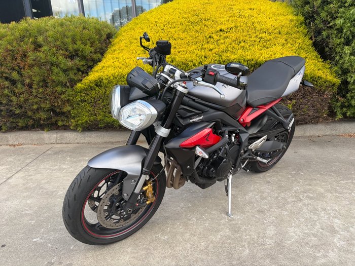 2016 Triumph STREET TRIPLE R Grey