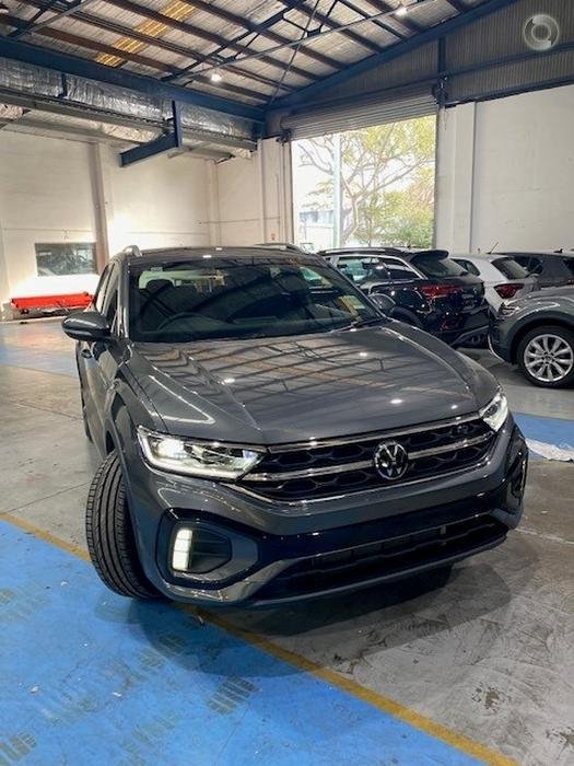 2025 Volkswagen T-Roc 140TSI R-Line