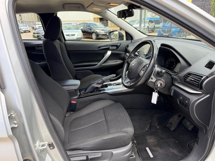 2020 MITSUBISHI ECLIPSE CROSS ES (2WD)