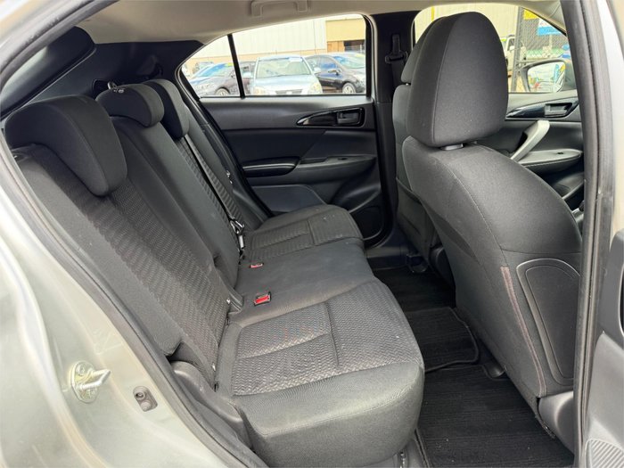 2020 MITSUBISHI ECLIPSE CROSS ES (2WD)