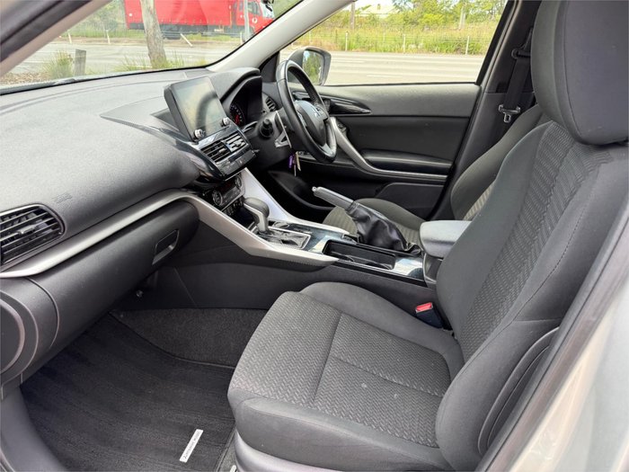 2020 MITSUBISHI ECLIPSE CROSS ES (2WD)