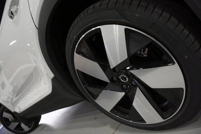 2023 Volvo C40 Recharge Twin MY24 AWD Crystal White