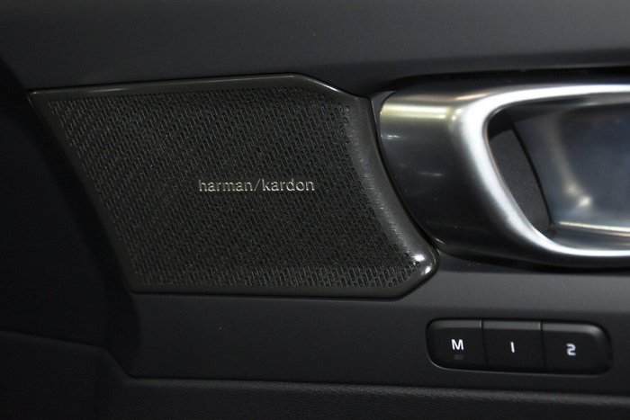 2023 Volvo C40 Recharge Twin MY24 AWD Crystal White