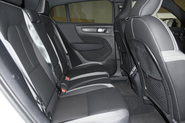 2023 Volvo C40 Recharge Twin MY24 AWD Crystal White