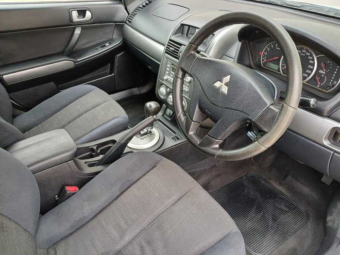 2007 Mitsubishi 380 ES DB Series 2 Mawson White